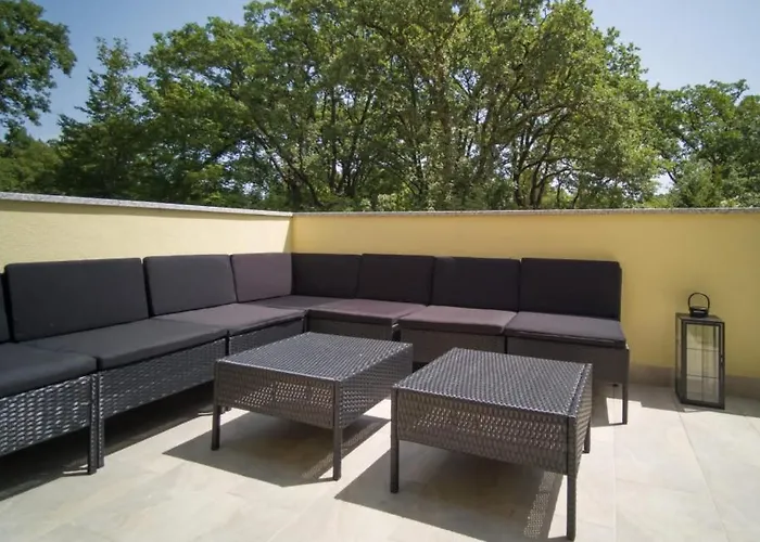 Andrea Island Krk By Guide וילה ריסיקה